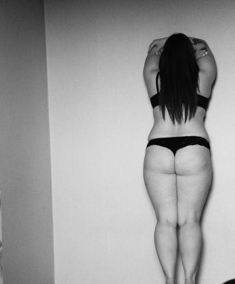 Я опытная и креативная девушка, готовая исполнить все твои сокровенные желания. Живу в Москве и знаю все ее уютные уголки, где мы можем насладиться взаимным удовольствием. 💕
Мои услуги основаны на внимательном и нежном обслуживании, чтобы каждый момент нашей встречи был особенным. Я осуществлю твои фантазии и подарю тебе незабываемые ощущения. Ласки, эротический массаж, игры ролевые – я готова на все ради тебя! 🌹
У меня есть отличные отзывы от тех, кто уже познакомился со мной. Мои клиенты отмечают мою красоту, страстность и умение создавать атмосферу, полную желания и наслаждения. Они возвращаются ко мне снова и снова, ведь я умею погрузить их в мир истинного удовольствия. 💋
Посмотри мои фото, чтобы увидеть мою прекрасную фигуру и чувственную натуру. Я создана для того, чтобы исполнять каждое твое желание и дарить настоящую радость. Доверься мне, и я помогу тебе расслабиться и насладиться моментом, полным страсти и волнения. 🌟
Сделай шаг к необычному и захватывающему приключению вместе со мной. Я жду тебя в Москве, чтобы открыть для тебя мир сексуального блаженства. Не откладывай – напиши мне, и я подарю тебе незабываемые моменты нашей встречи. 🔥 13266, 27 лет